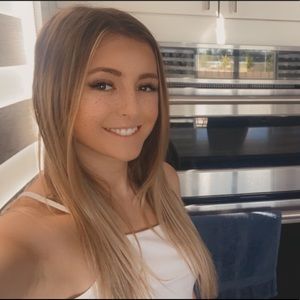 Meet your Posher, Hannah